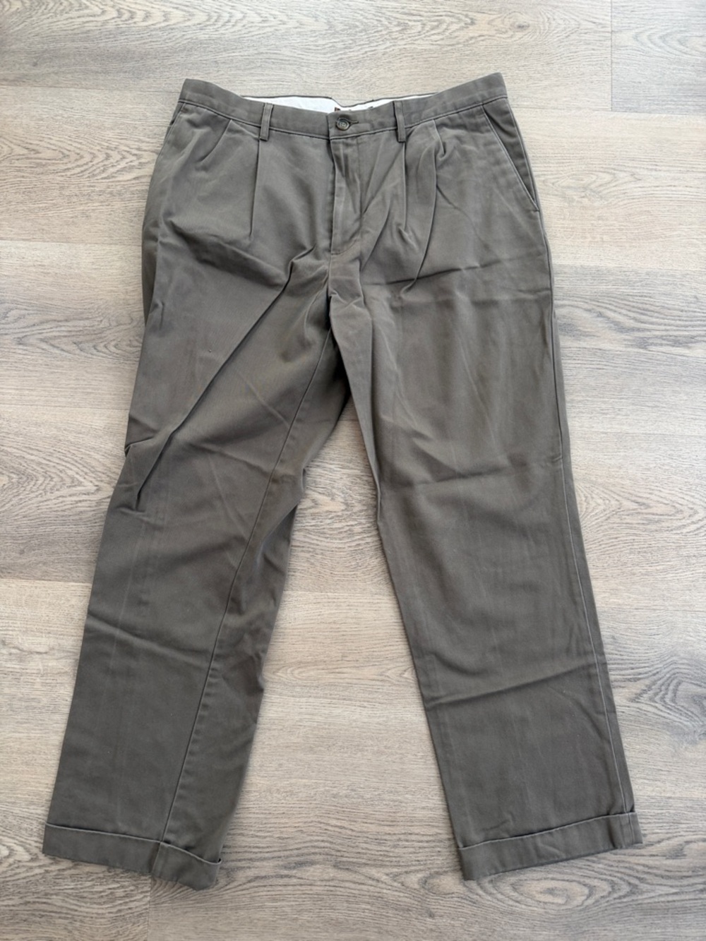 Men's Dockers Olive Brown Pleated Dress Pants